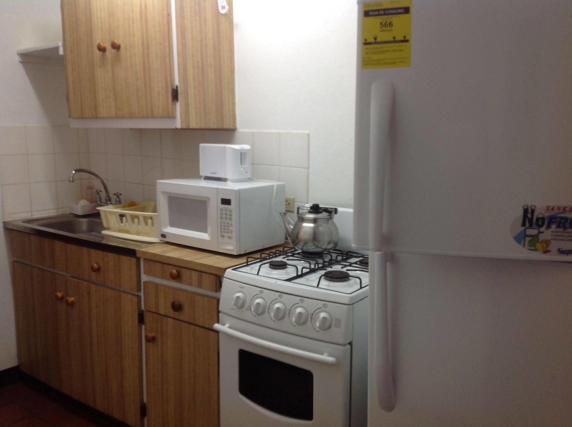 Carib Blue Apartments Oistins Экстерьер фото